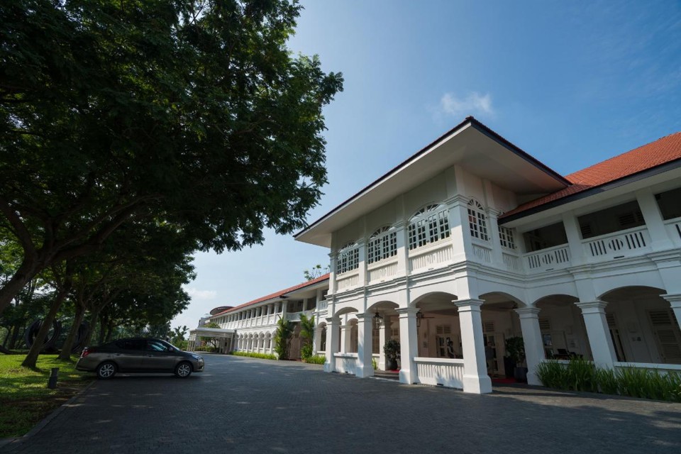 Resort de luxo vai sediar cúpula entre EUA e Coreia do Norte Resort de luxo escolhido para a cúpula guarda um mistério: tropas britânicas teriam escondido dinheiro nele durante a Segunda Guerra Mundial | Nicky Loh/Bloomberg