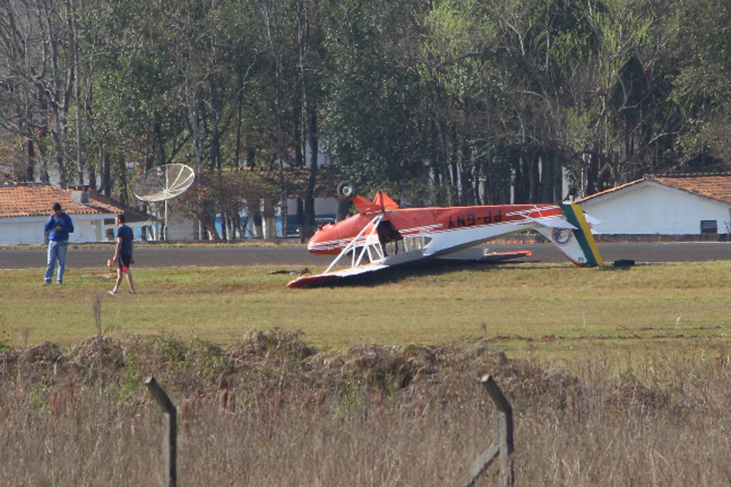 O incidente não interferiu nos pousos e decolagens planejados para este domingo | Eduardo Alves/RPC