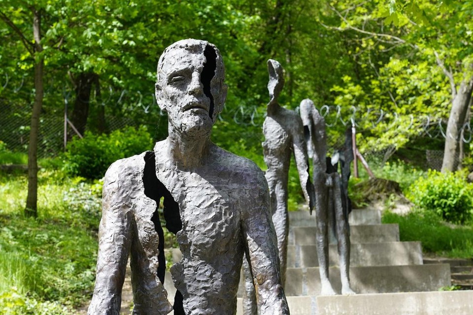 Millenials: a verdade sobre o socialismo, Kim Jong Un e Nicolás Maduro é esta Monumento às Vítimas do Comunismo em Praga, República Checa | Satdeep Gill sob licença CC-BY-SA-4.0/Wikimedia Commons