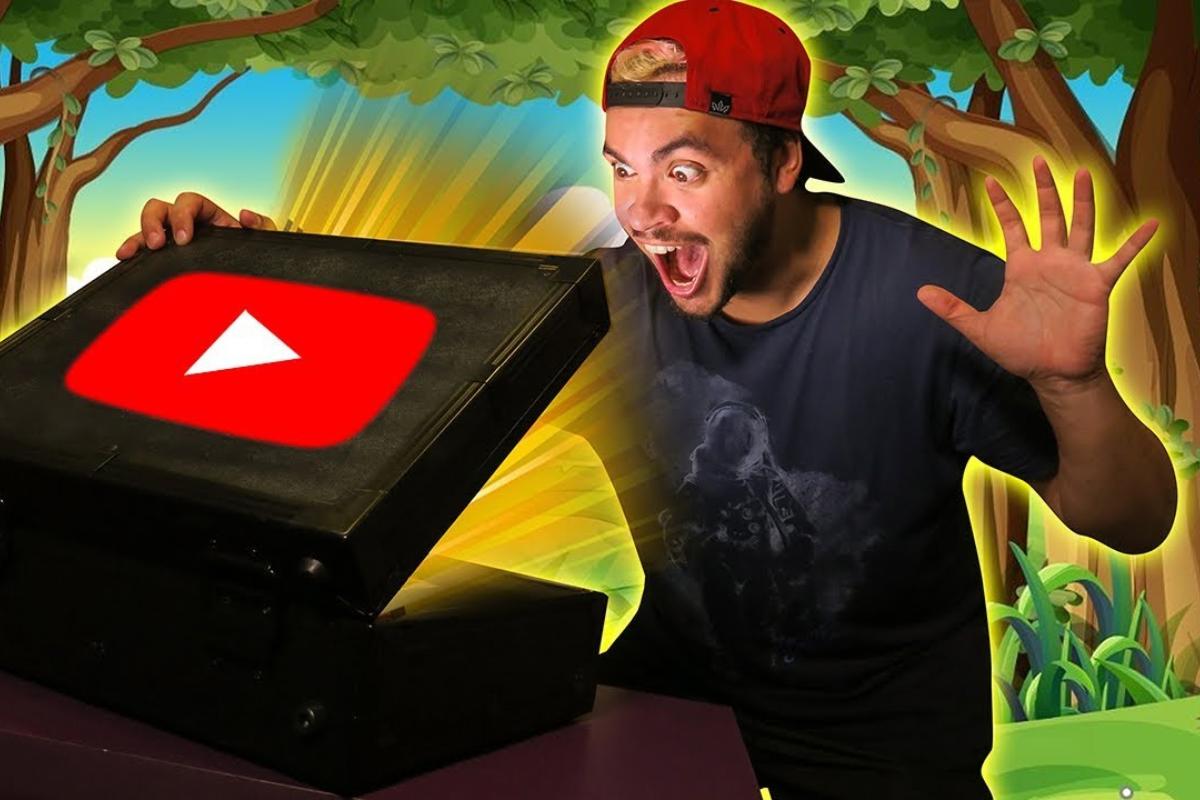 | Reprodução/Canal Luccas Neto