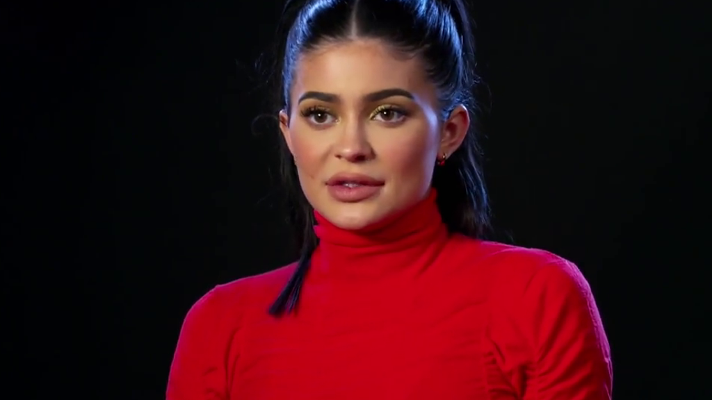 Kylie Jenner é capa da revista Forbes de agosto | Reprodução/