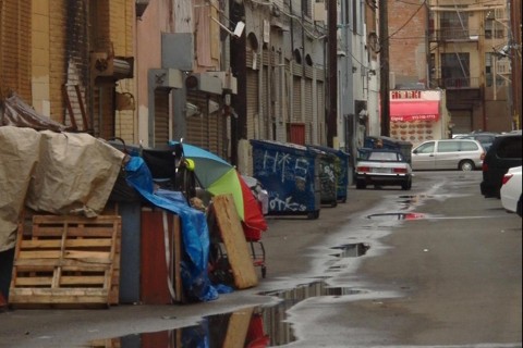 Barracas de moradores sem teto em rua de Los Angeles | Flickr/Haymarketrebel