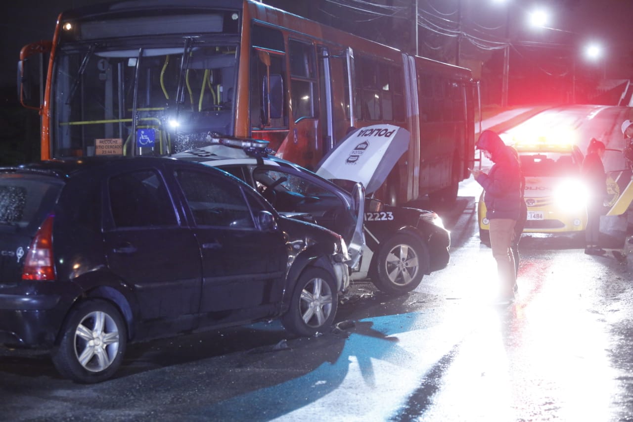 Acidente no Pinheirinho | Lineu Filho/Tribuna do Paraná