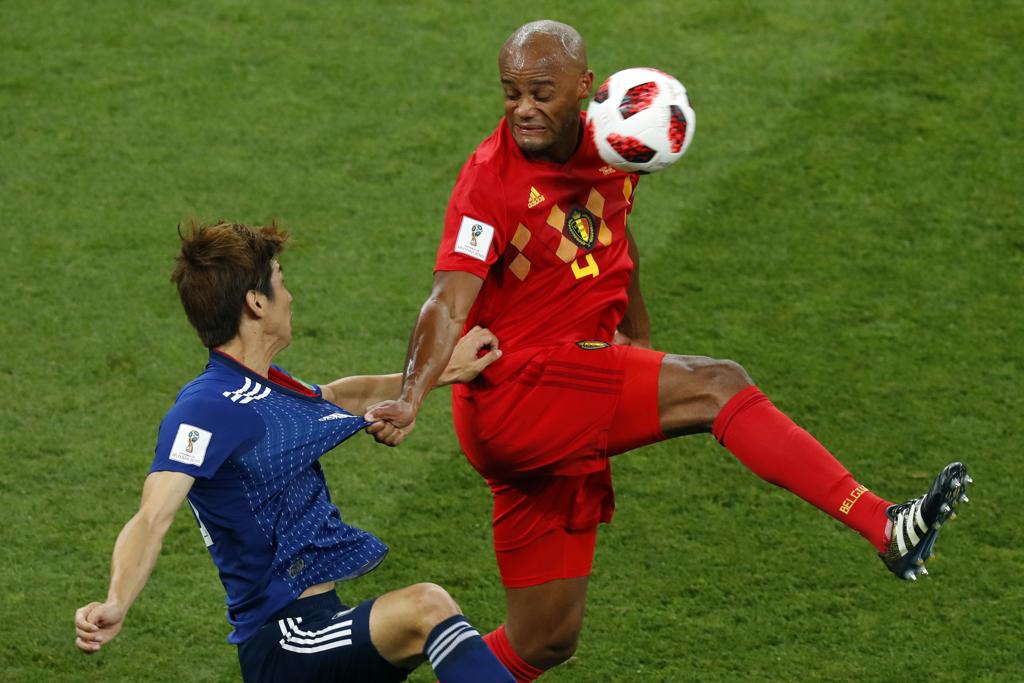 Zagueiro Kompany, da Bélgica, nas oitavas de final contra o Japão. | JACK GUEZ/AFP