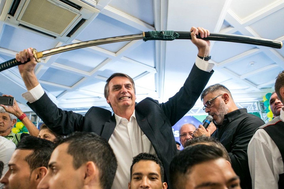A curiosa semelhança entre Bolsonaro e a extrema-esquerda americana | Marcelo Andrade/Gazeta do Povo