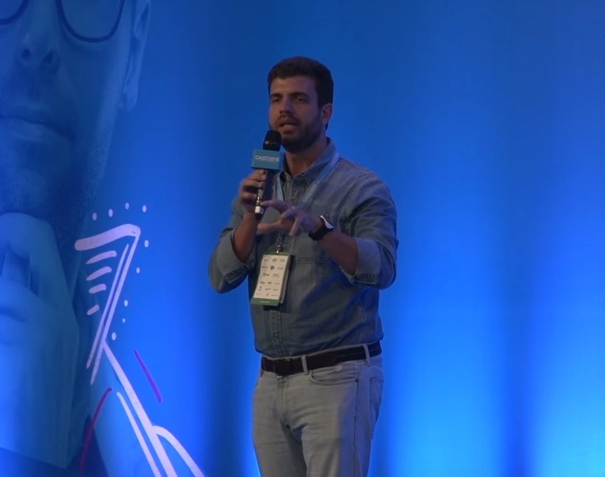 André Street, hoje na Stone, em evento da Associação Brasileira de Startups em 2015. | Reprodução/You Tube/