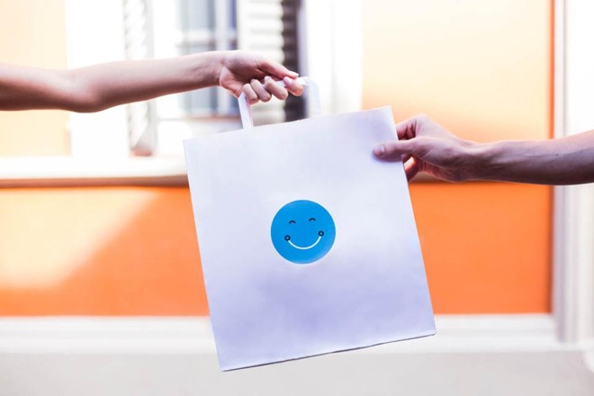 Startup ajuda consumidor a pagar até 70% menos por produto importado por meio de aplicativo que conectada compradores a viajantes com espaço na mala. | Grabr/Divulgação