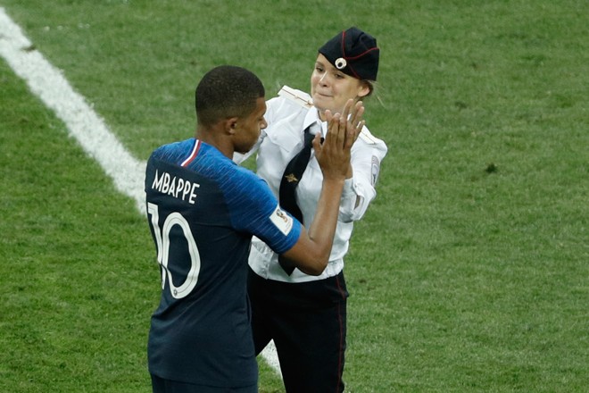 | ADRIAN DENNIS/AFP