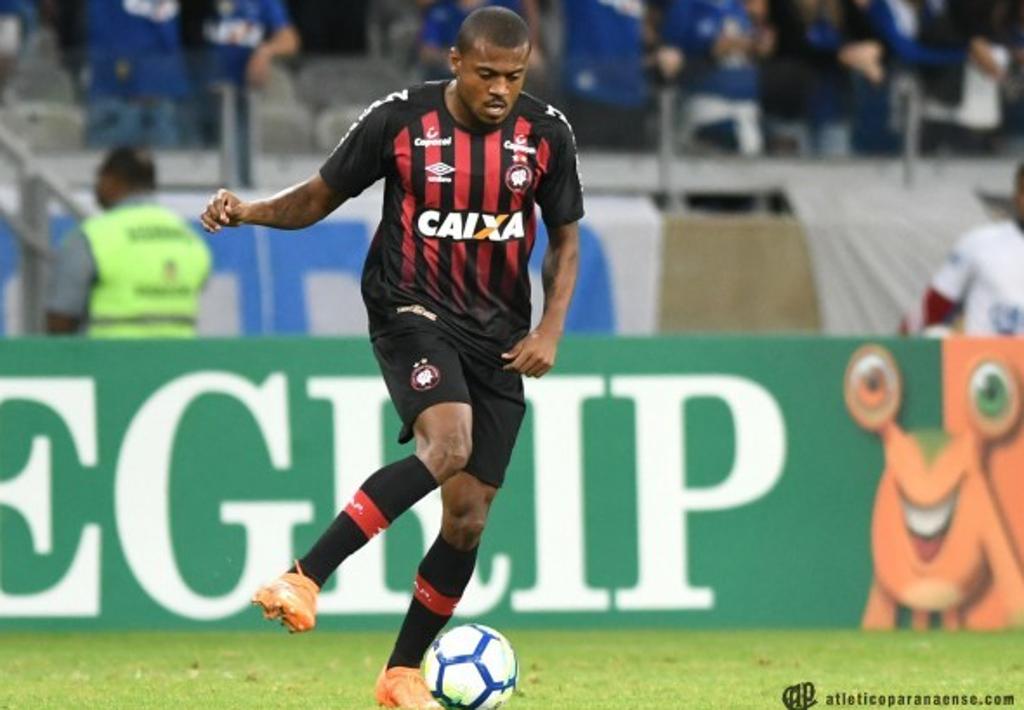 Marcelo Cirino entrou no fim do segundo tempo, quando o Cruzeiro acabara de virar a partida. | Miguel Locatelli/Divulgação Atlético