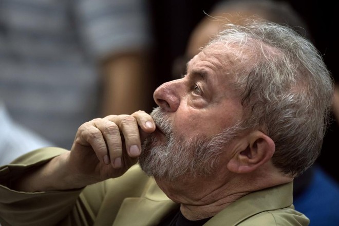 Luiz Inácio Lula da Silva segue preso na Superintendência da Polícia Federal, em Curitiba. | NELSON ALMEIDA/AFP