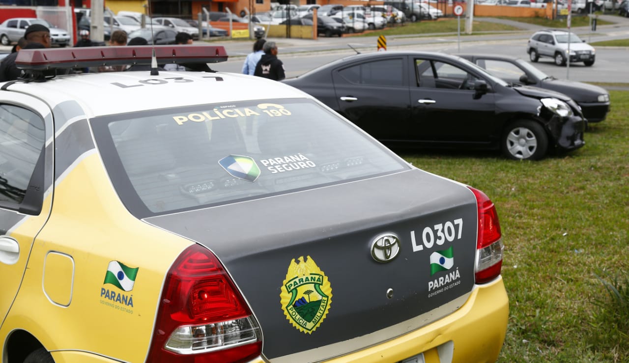 PM abordou o veículo roubado na trincheira da BR-277, próximo à fábrica da Coca-Cola. | Aniele Nascimento/Gazeta do Povo