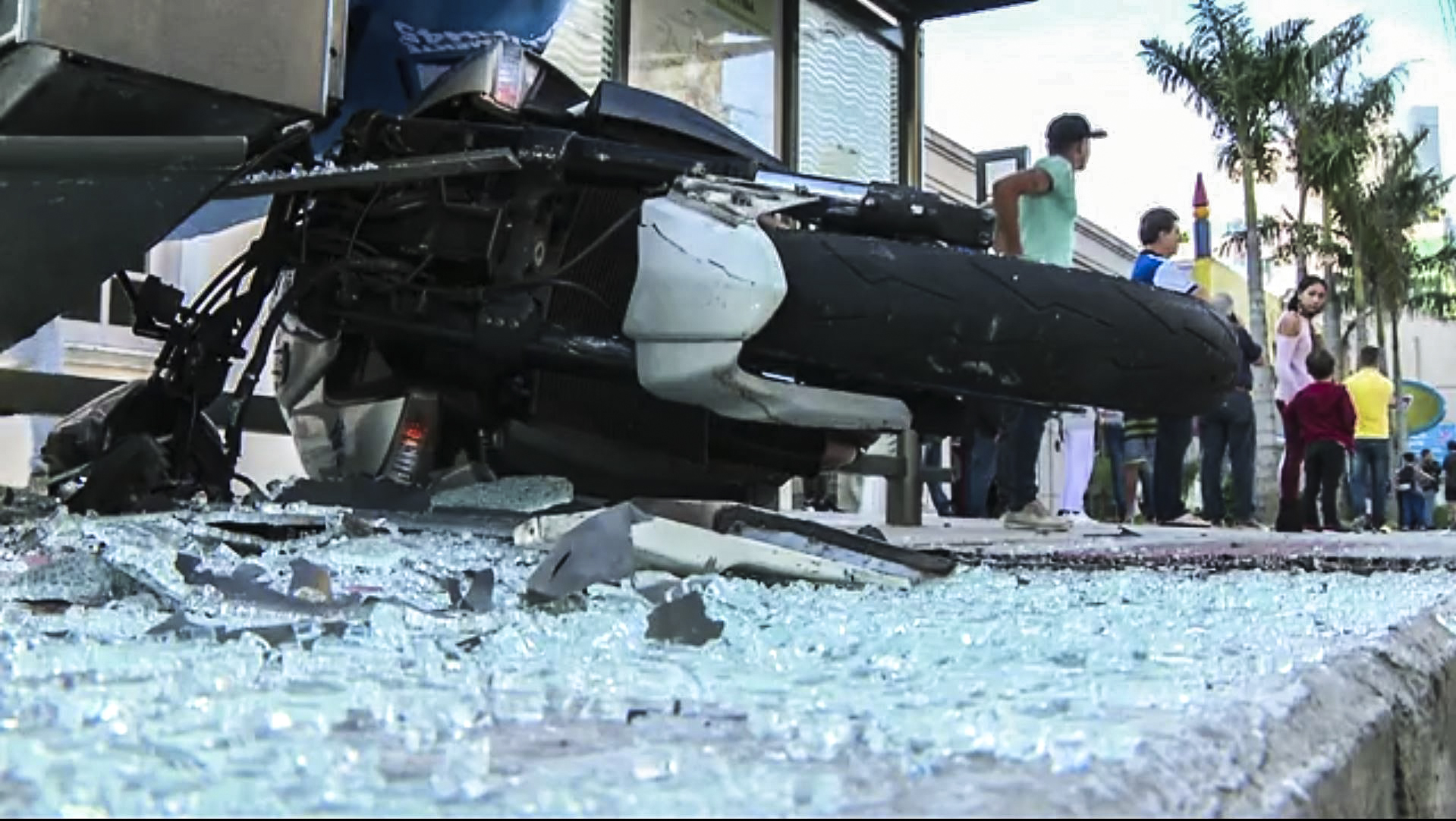 Garota estava há quase duas semanas internada após ser atingida por moto | Reprodução/RPC TV