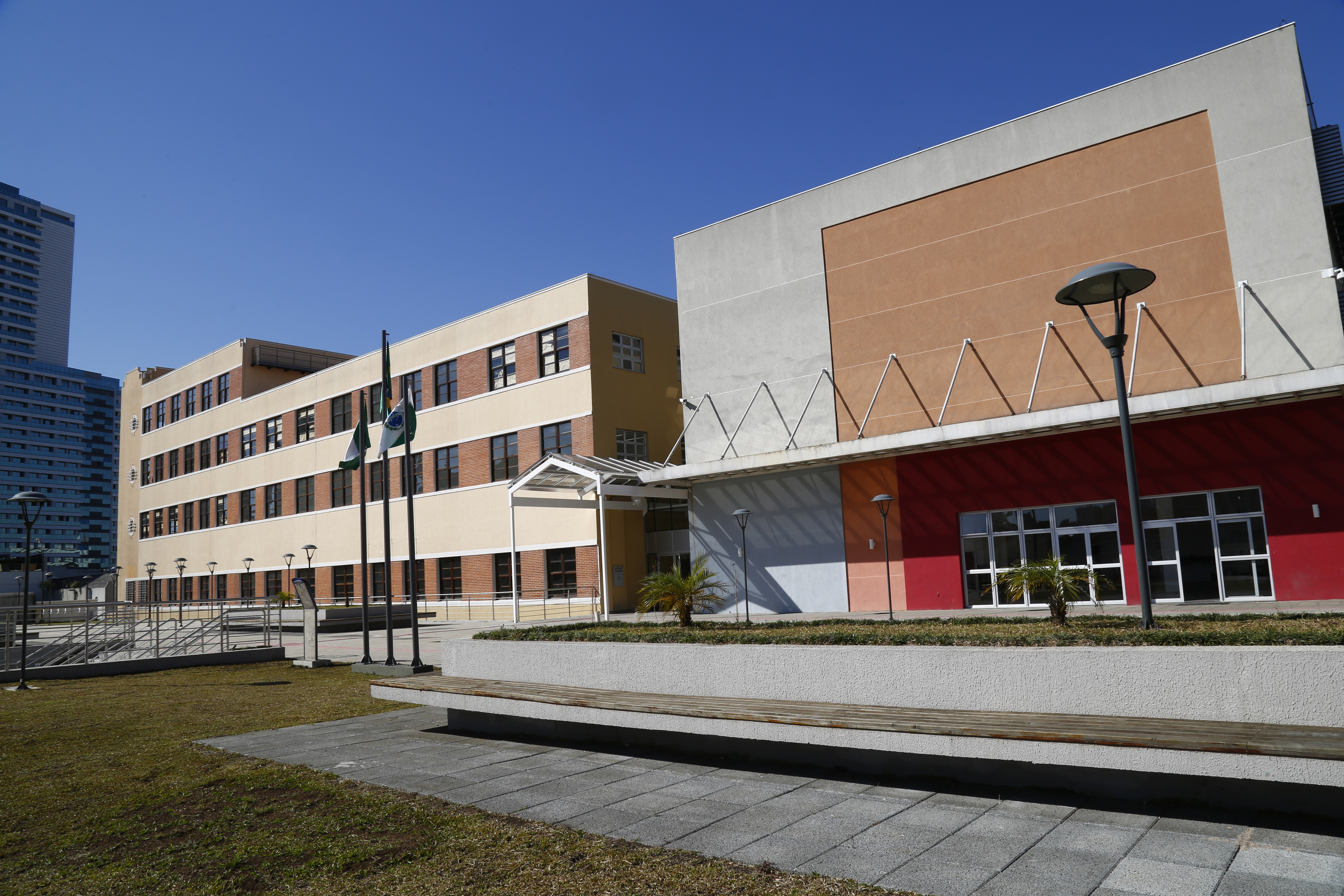 | Aniele Nascimento/Aniele Nascimento