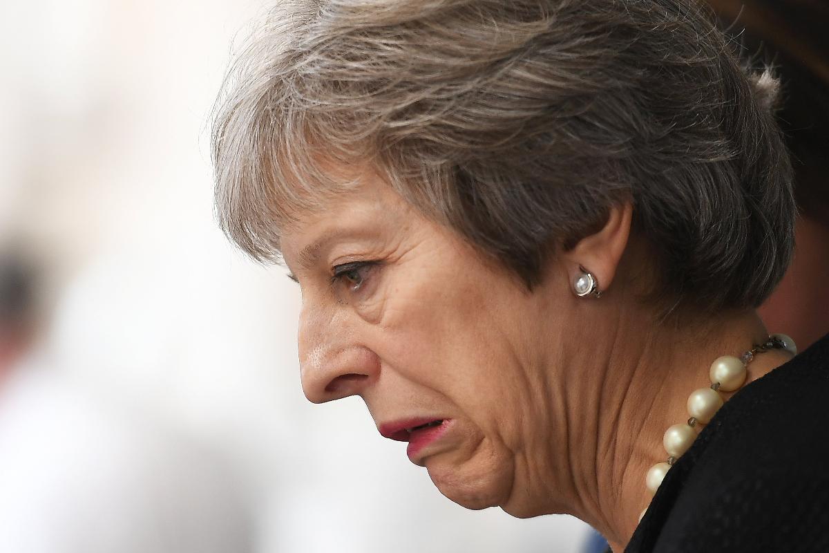 Primeira-ministra britânica, Theresa May, era alvo de extremista, que pretendia atacá-la em sua residência oficial | CLODAGH KILCOYNE/AFP