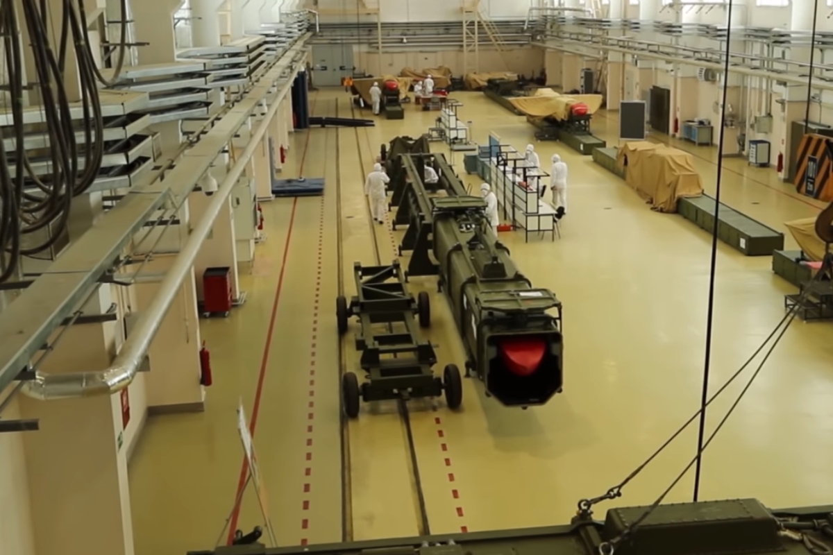 Trecho do vídeo do míssil de cruzeiro Burevestnik, publicado pelo Ministério da Defesa russo | Reprodução/Youtube