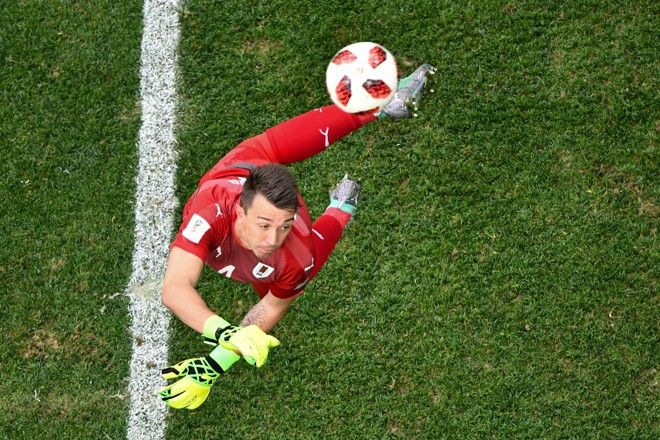 Muslera falha e Uruguai cai diante da França. | ANTONIN THUILLIER/AFP