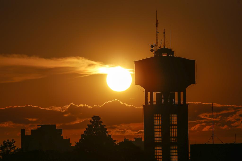 Sol e calor têm data para acabar nesta semana | Maicon J. Gomes/Gazeta do Povo