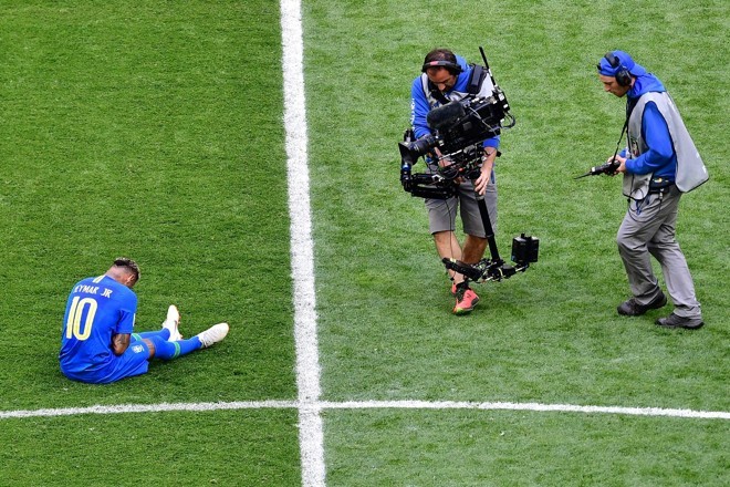 ‘Menino Ney’ chora contra a Costa Rica. |