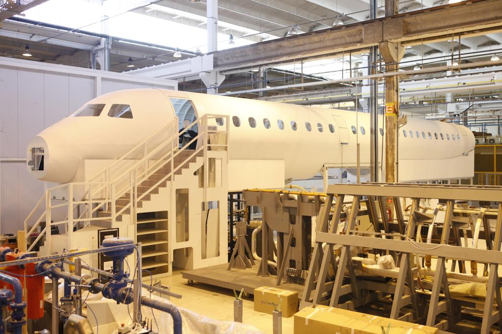 Fabricação da famílias de jatos E 2, que levam até 132 passageiros. Nos próximos 20 anos, haverá uma demanda global por 10.550 novas aeronaves de até 150 assentos. | EMBRAER/DIVULGAÇÃO