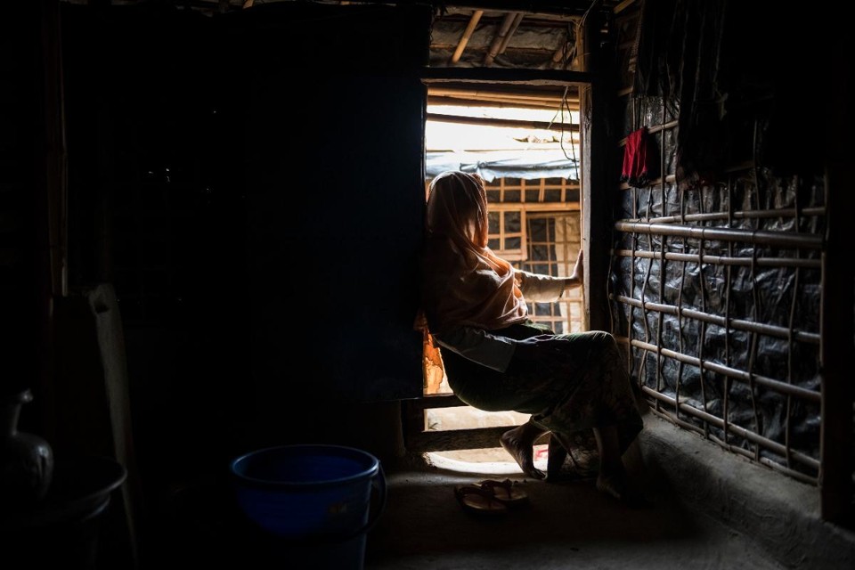 A nora de Rahima, uma refugiada rohingya, ficou gravida após ser violentada por soldados do exército de Mianmar | REBECCA CONWAY/NYT