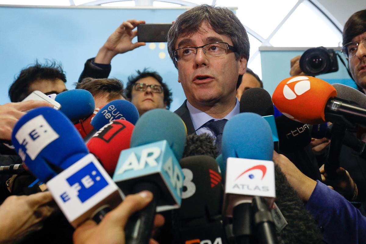 Carles Puigdemont, ex-presidente da Catalunha, durante entrevista | Dario Pignatelli/Bloomberg