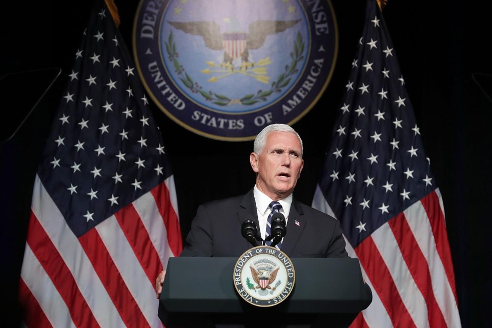 Vice-presidente americano, Mike Pence, detalhou planos para força espacial americana | CHIP SOMODEVILLA/AFP