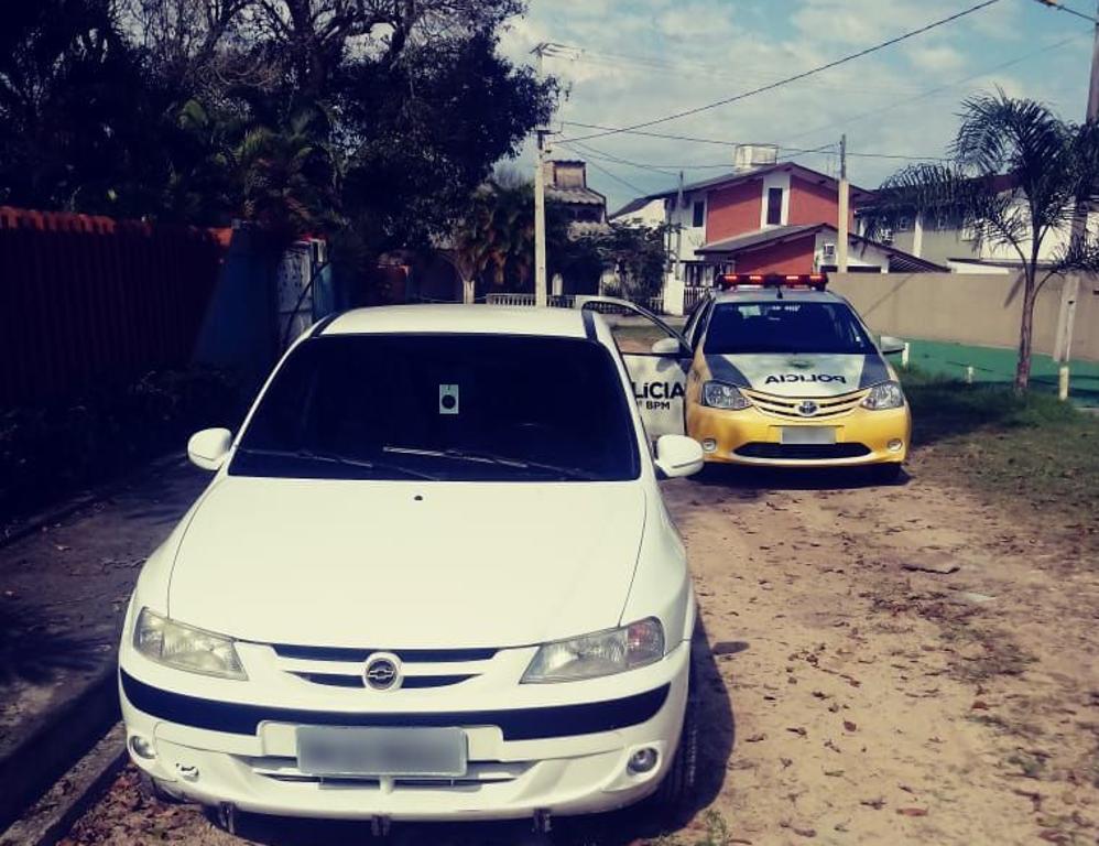 O veículo foi localizado horas depois e entregue ao proprietário | Divulgação/Polícia Militar