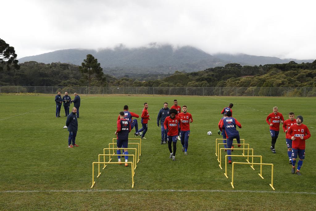 Cheio de obstáculos para permanecer na Série A, Paraná terá de fazer um segundo turno de alto nível para não ser rebaixado. | Jonathan Campos/Gazeta do Povo