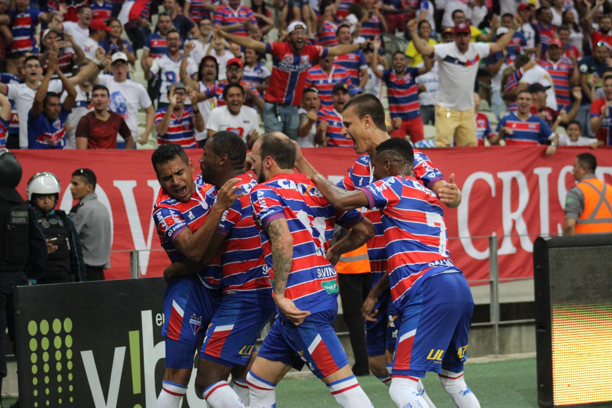 Jogadores do Fortaleza comemoram gol. | /Leonardo Moreira / Fortaleza EC