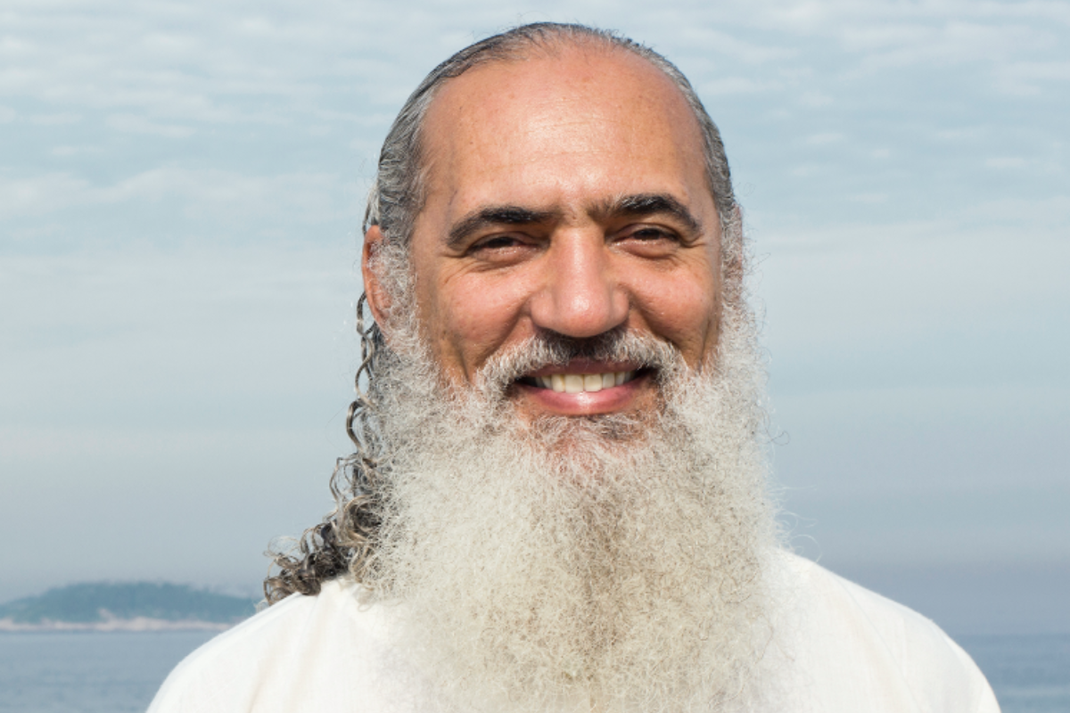 Sri Prem Baba, líder espiritual que está sendo acusado de abusar duas discípulas | Reprodução/ Facebook/ Sri Prem Baba