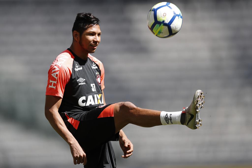 Atacante Rony está liberado para defender o Atlético | Jonathan Campos/Gazeta do Povo