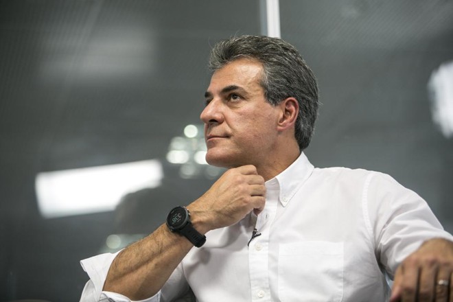 Beto Richa vai recorrer de condenação por gastos com parada em Paris durante viagem oficial à China e Rússia. | Marcelo Andrade/Gazeta do Povo