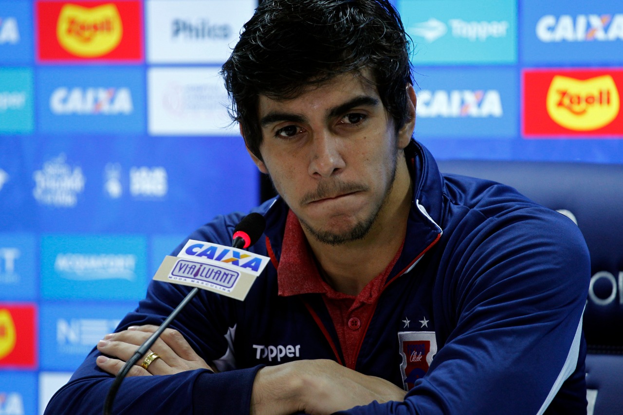 Richard fdurante entrevista coletiva após derrota para o Ceará. | /André Rodrigues/Gazeta do Povo