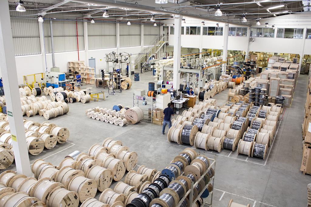 Fábrica da Fibracem, em Pinhais, região metropolitana de Curitiba | FIBRACEM_/