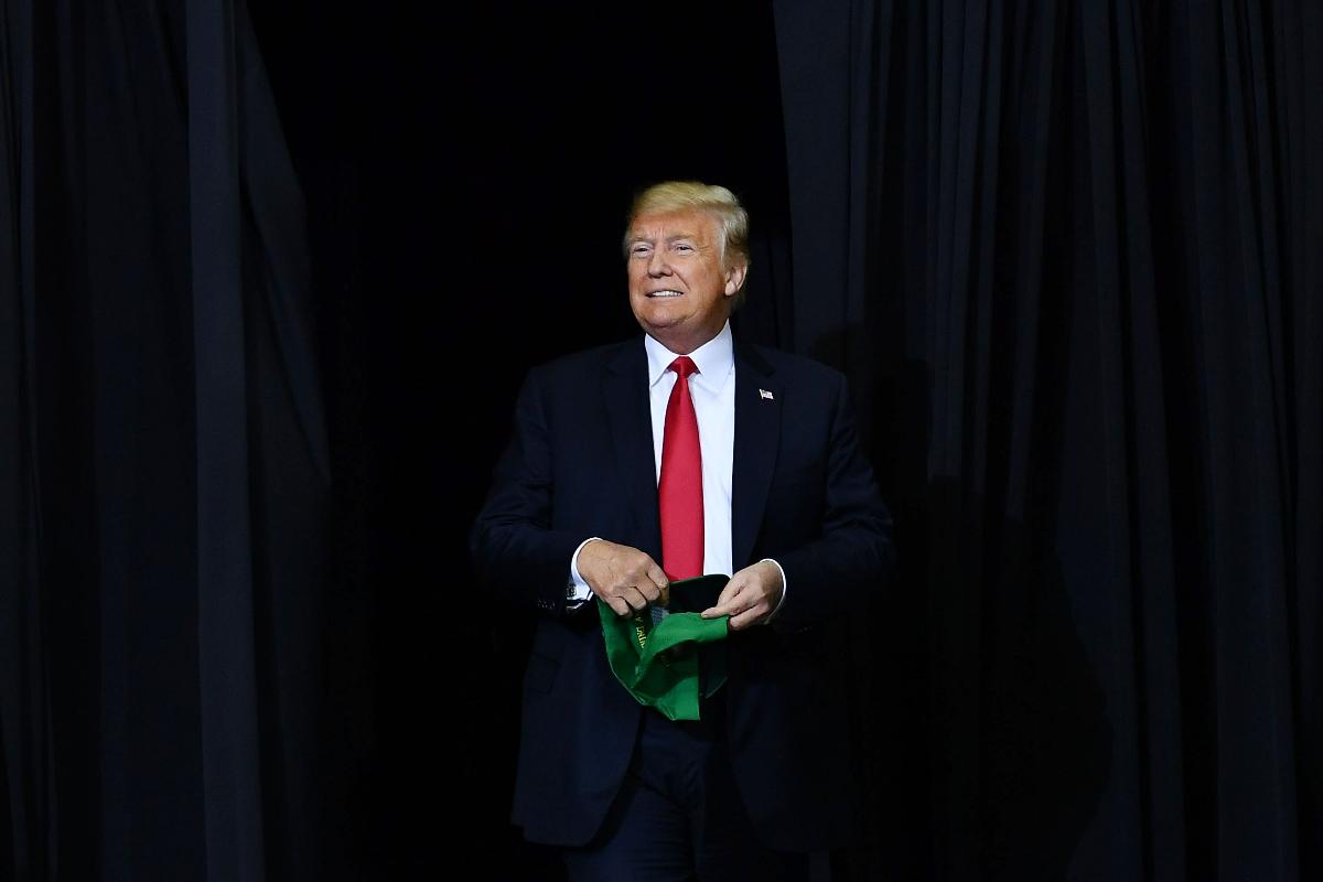 Reprovação do governo de Donald Trump chegou a 60%, segundo pesquisa | MANDEL NGAN/AFP