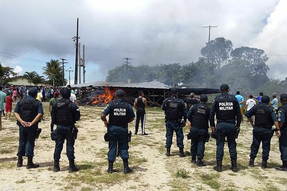 As autoridades brasileiras no local não intervieram | Geraldo Maia /Agência Brasil