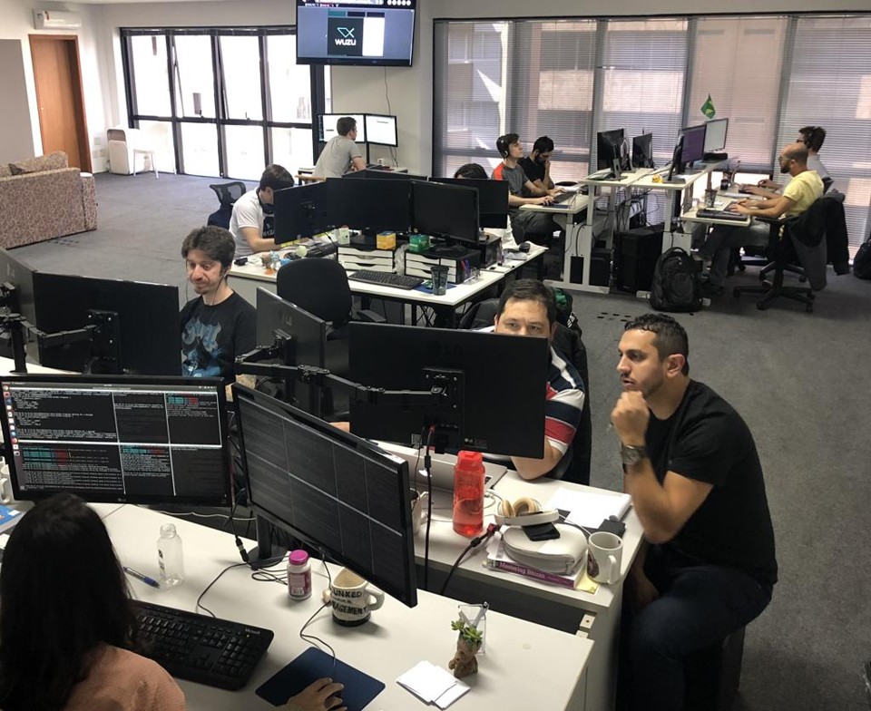 O escritório da Wuzu, em Curitiba. Fintech reformulou seus planos de fevereiro para cá . | Divulgação/