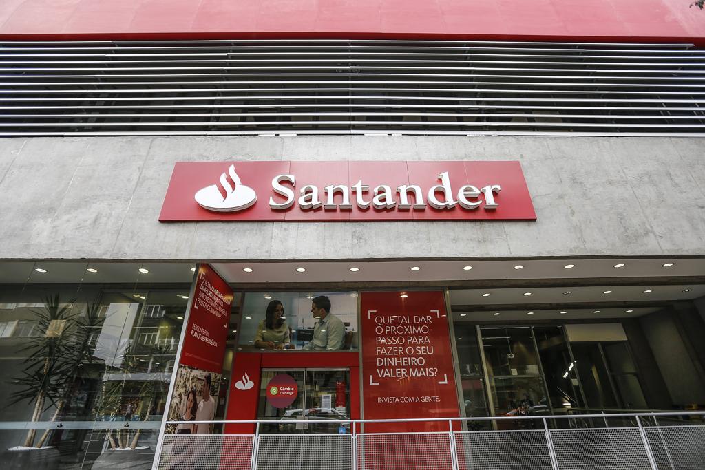 Santander espera financiar R$ 1,8 bilhão para energia solar até 2021. | Jonathan Campos/Gazeta do Povo