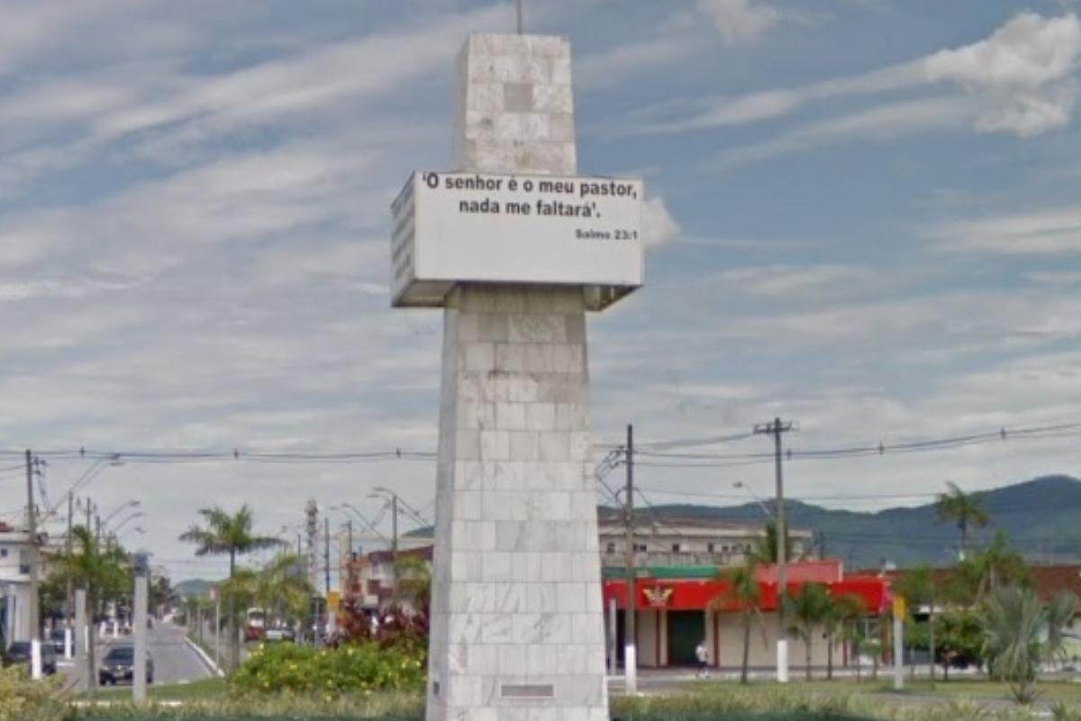 Inscrição na Praça da Bíblia: “O Senhor é meu pastor, nada me faltará” | Reprodução/Google Maps