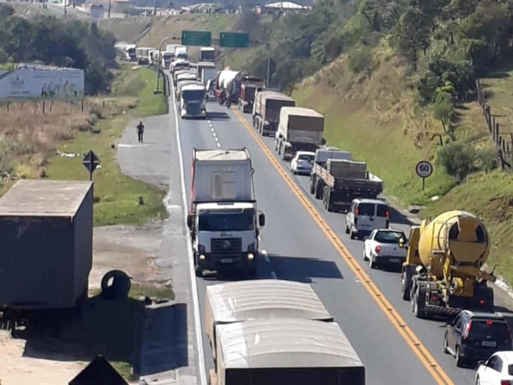 Tráfego complicado no Contorno Norte | COlaboração/Leitor Gazeta do Povo