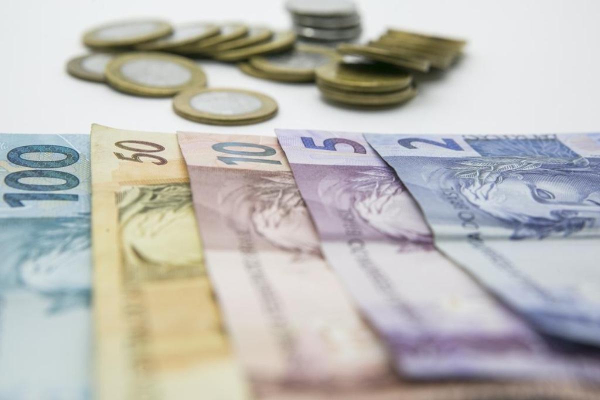 O chargista Paixão está de férias | Marcelo Andrade / Gazeta do Povo