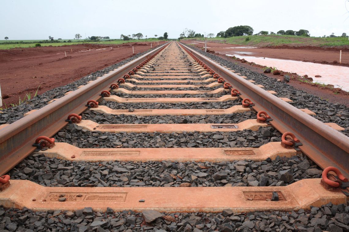 Trecho de ferrovia em Rio Verde, Goiás | Beth Santos/Agência Brasil