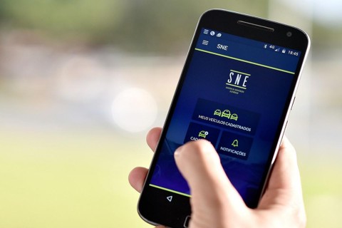 Saiba como pagar multa pelo celular com 40% de desconto |