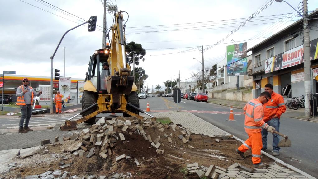 Inicio das obras da trincheira Mário Tourinho. | Valdecir Galor/SMCS