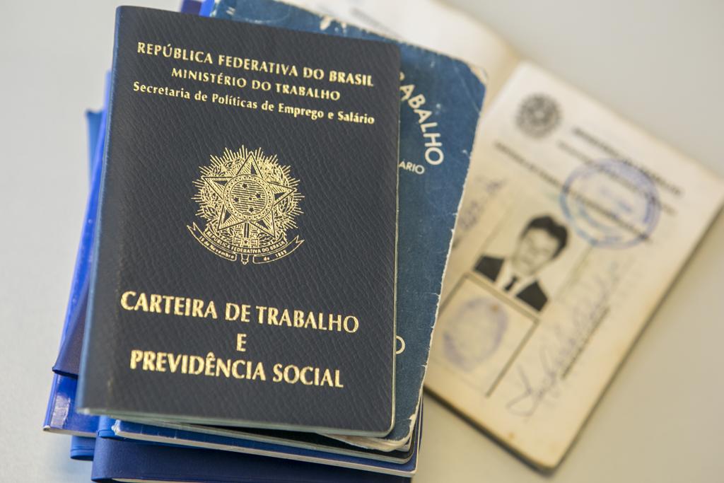 É possível consultar se você tem direito ao saque das cotas do PIS/Pasep nos sites da Caixa, para trabalhadores da iniciativa privada, e do Banco do Brasil, para o setor público. | Marcelo Andrade/Gazeta do Povo