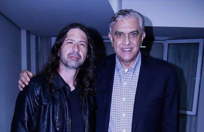 Robson Cerizza, o blogueiro contratado pelo Atlético, e Mario Celso Petraglia, presidente do Conselho Deliberativo do clube. | Foto retirada da internet