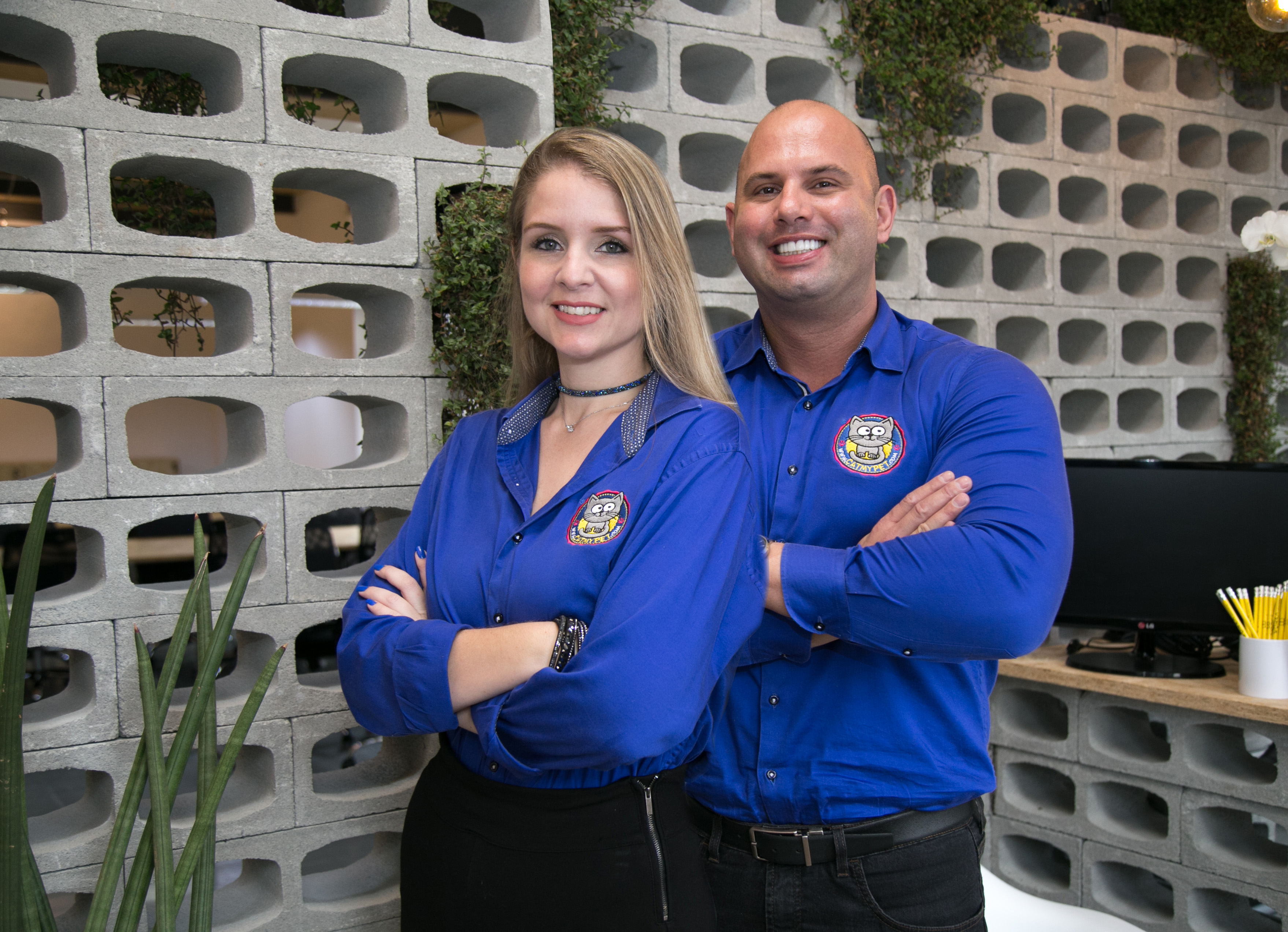 Agnes Cristina e Diogo Petri são os sócios da Cat My Pet. | Divulgação/