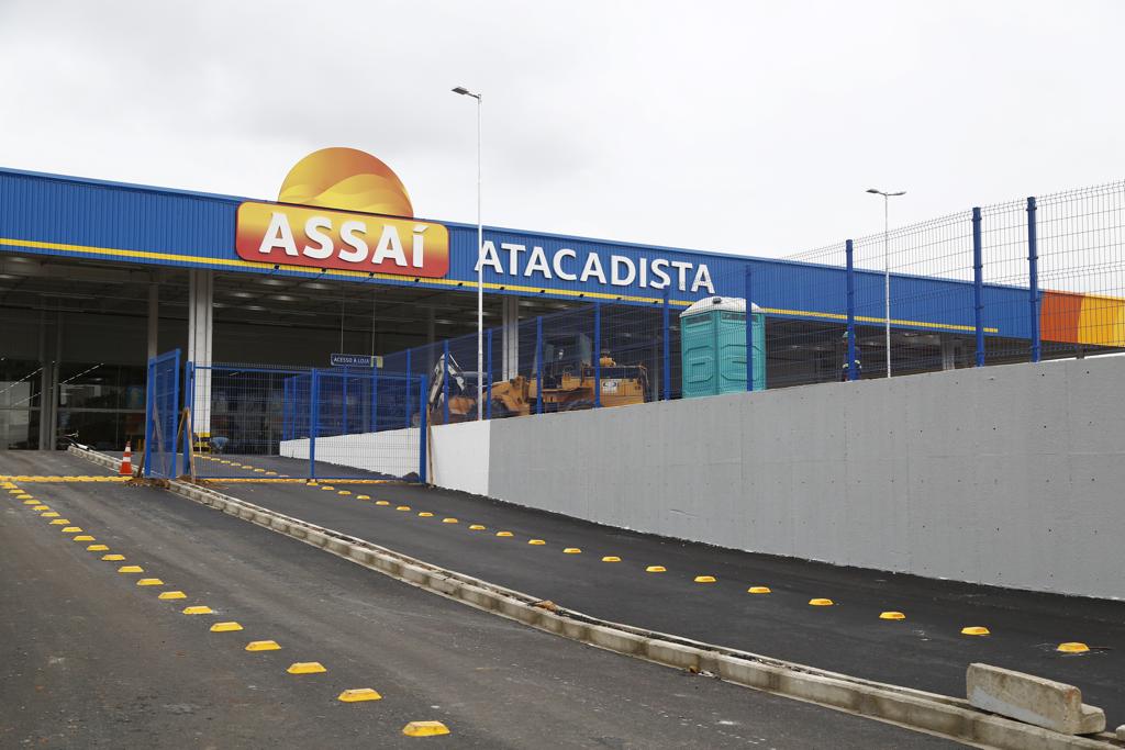 A nova unidade da rede Assaí foi inaugurada em 20 de setembro - Foto: Aniele Nascimento/Gazeta do Povo |