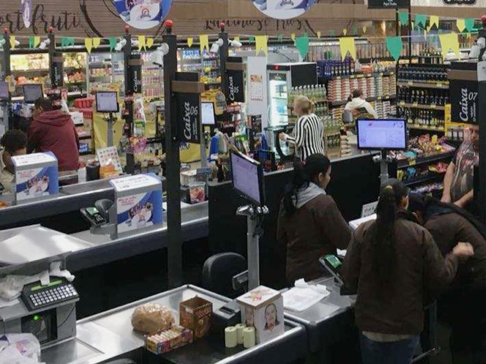 Supermercado aposta em promoções diferentes para as 2 lojas de Curitiba | Divulgação/Super Telêmaco