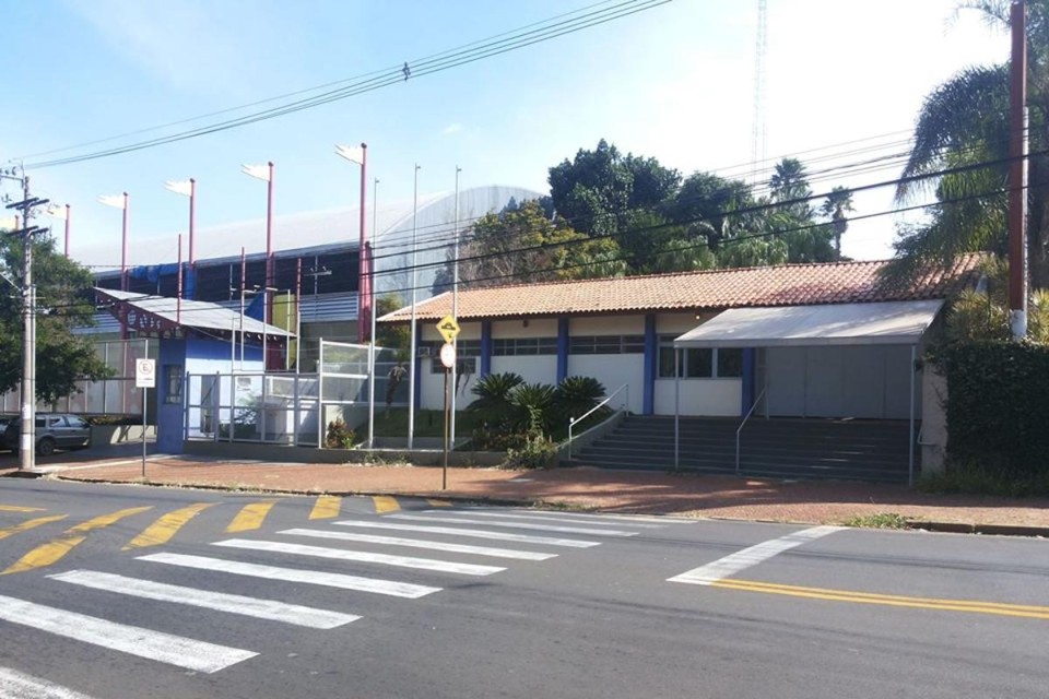 Professor é vítima de ofensas racistas: “seu lugar não é na sala de aula” Cotuca é vinculado à Universidade Estadual de Campinas (Unicamp). | Reprodução/Facebook.